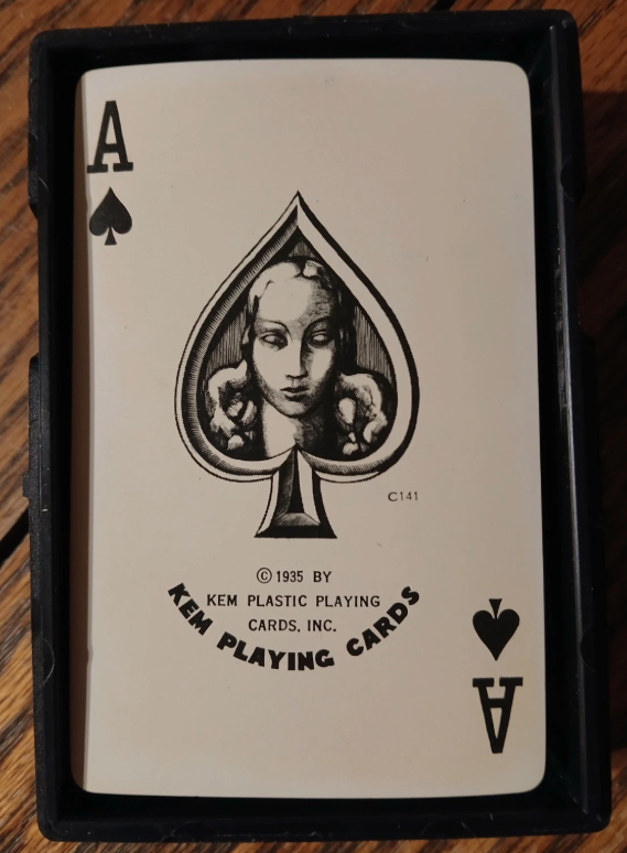 CameoAceofSpades.png